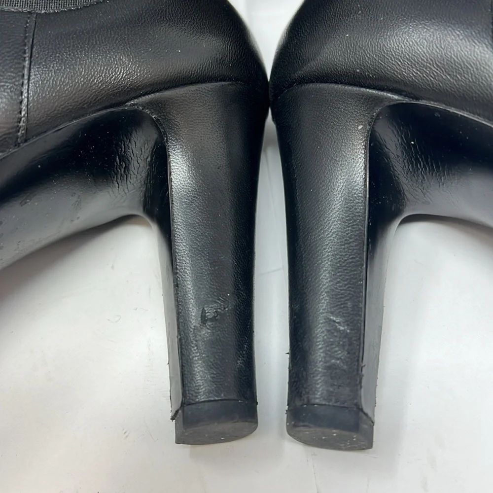 Chanel Sz 38 Short Lambskin Pull On 3.5”Heel Boots Booties